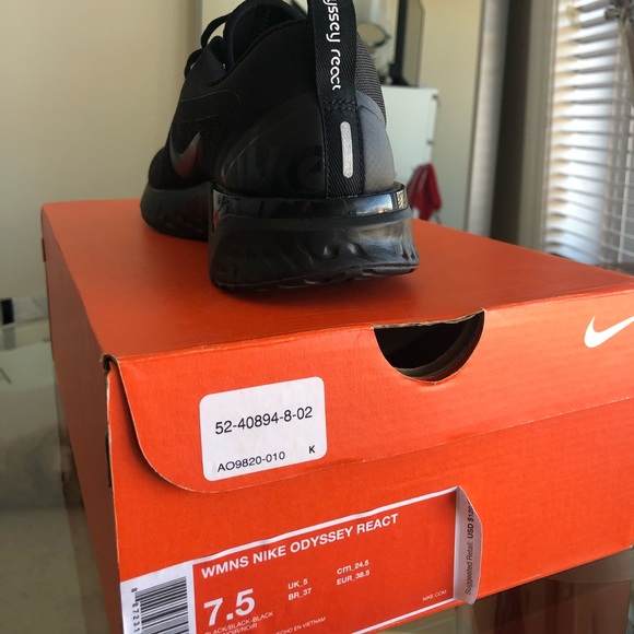 SOLD BRAND NEW W7.5 Nike Odyssey React Black/Black - Picture 2 of 3